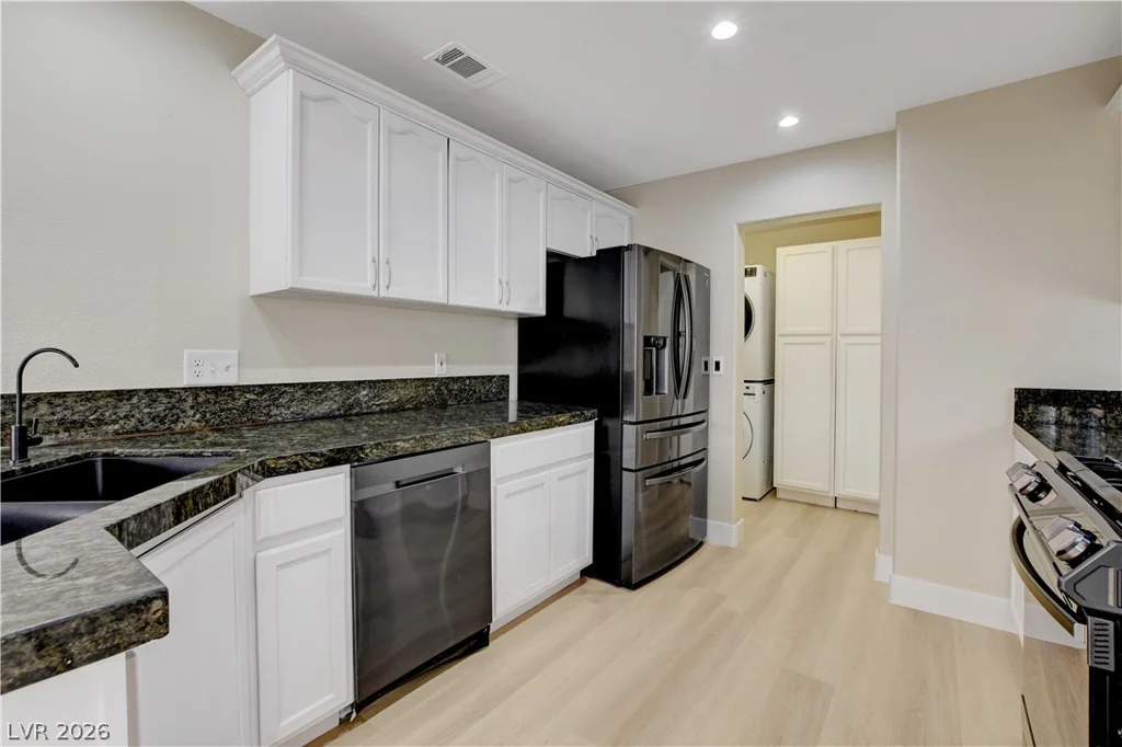 3330 Cheltenham, Las Vegas, NV 89129