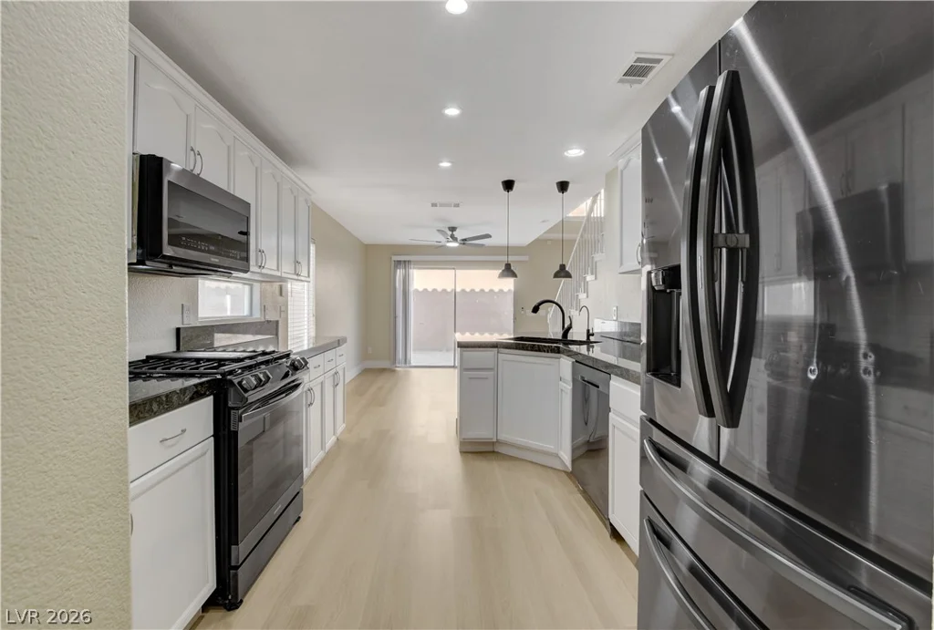 3330 Cheltenham, Las Vegas, NV 89129