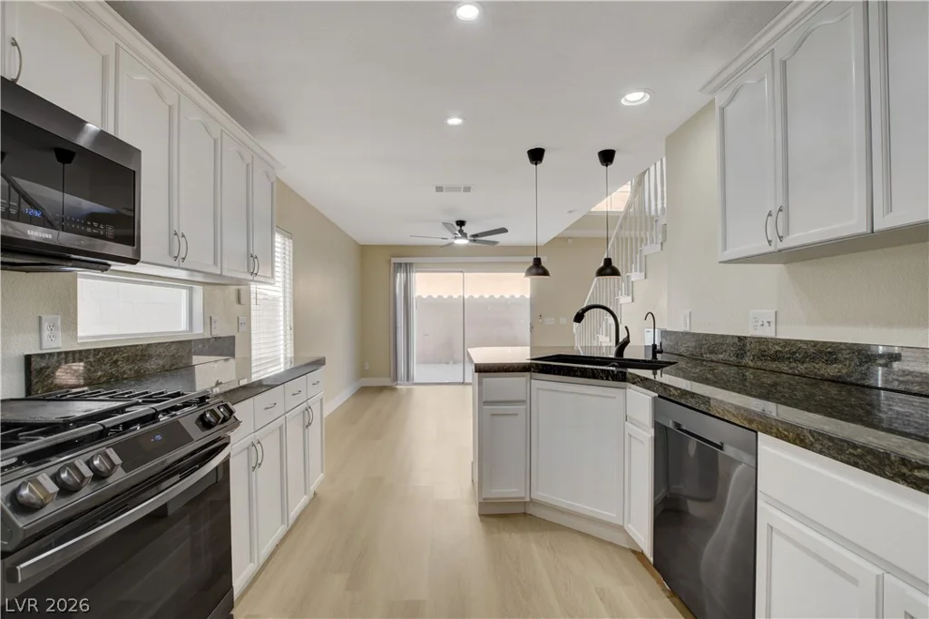 3330 Cheltenham, Las Vegas, NV 89129