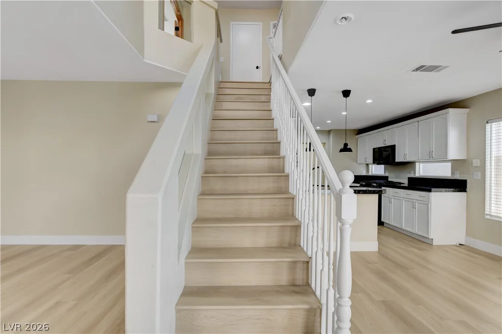 3330 Cheltenham, Las Vegas, NV 89129