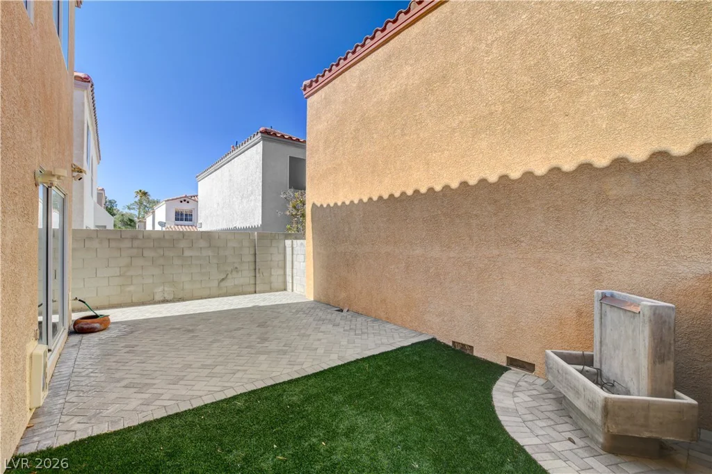3330 Cheltenham, Las Vegas, NV 89129