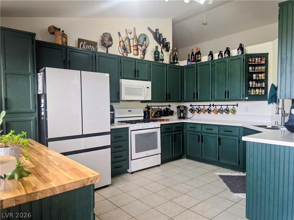 217 Red Coral, Henderson, NV 89002