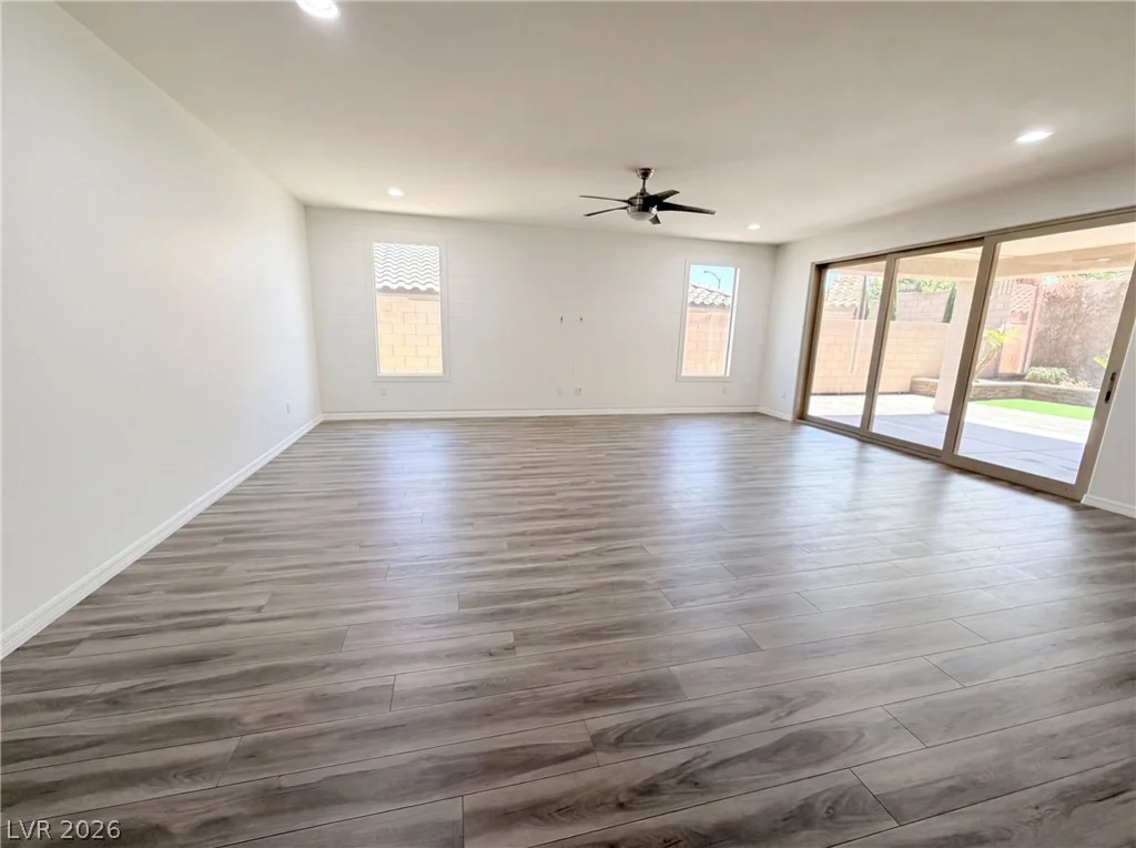 10619 Skye Paseo, Las Vegas, NV 89166