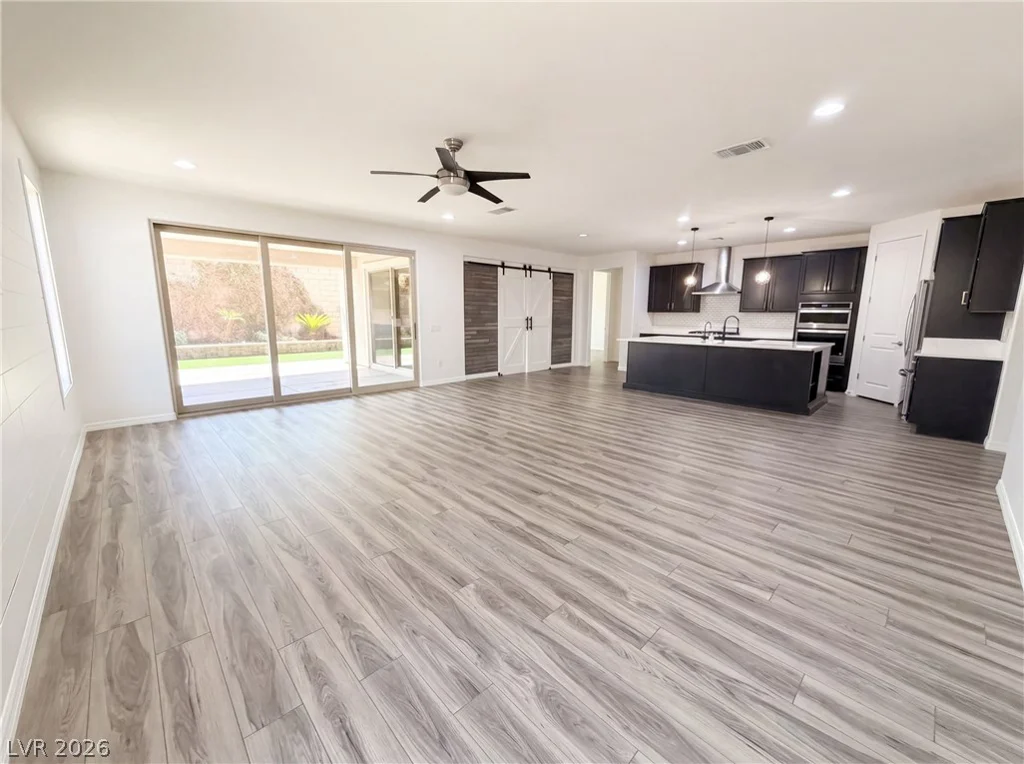 10619 Skye Paseo, Las Vegas, NV 89166