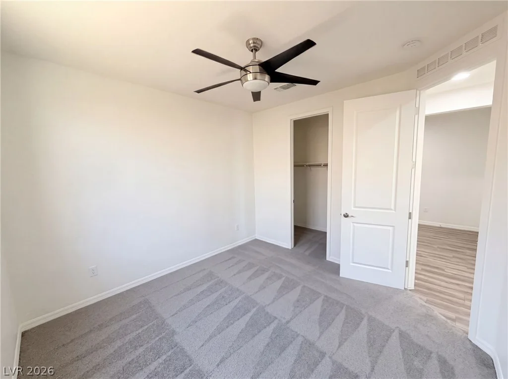 10619 Skye Paseo, Las Vegas, NV 89166