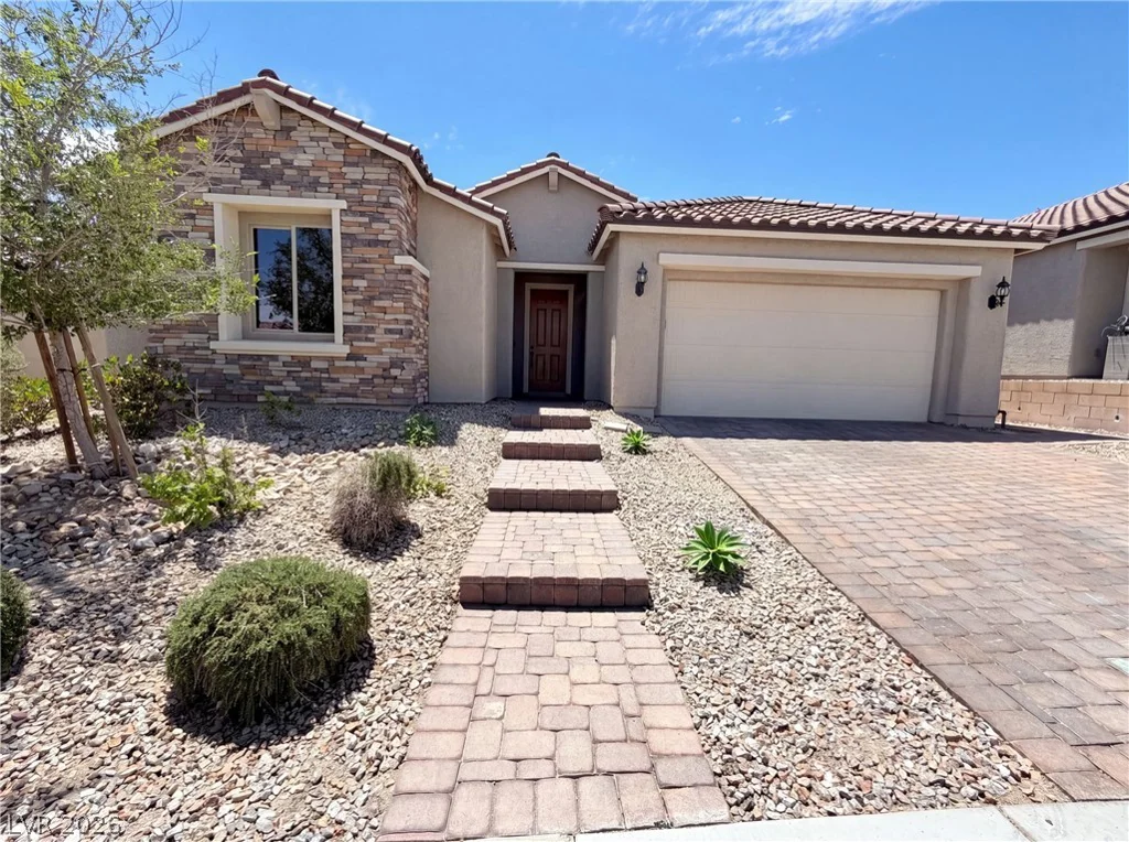 10619 Skye Paseo, Las Vegas, NV 89166