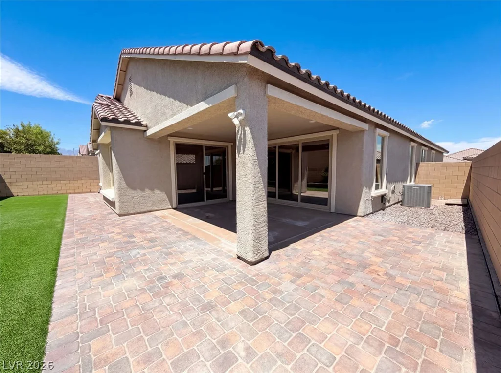 10619 Skye Paseo, Las Vegas, NV 89166