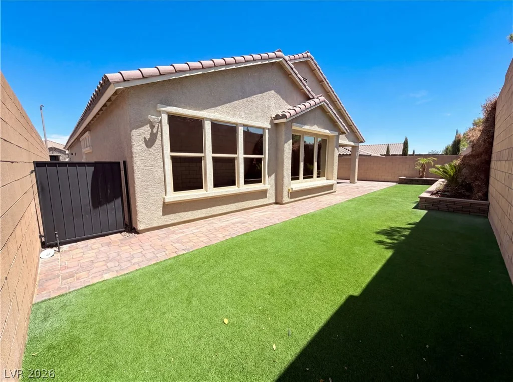 10619 Skye Paseo, Las Vegas, NV 89166