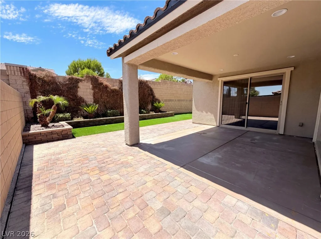 10619 Skye Paseo, Las Vegas, NV 89166