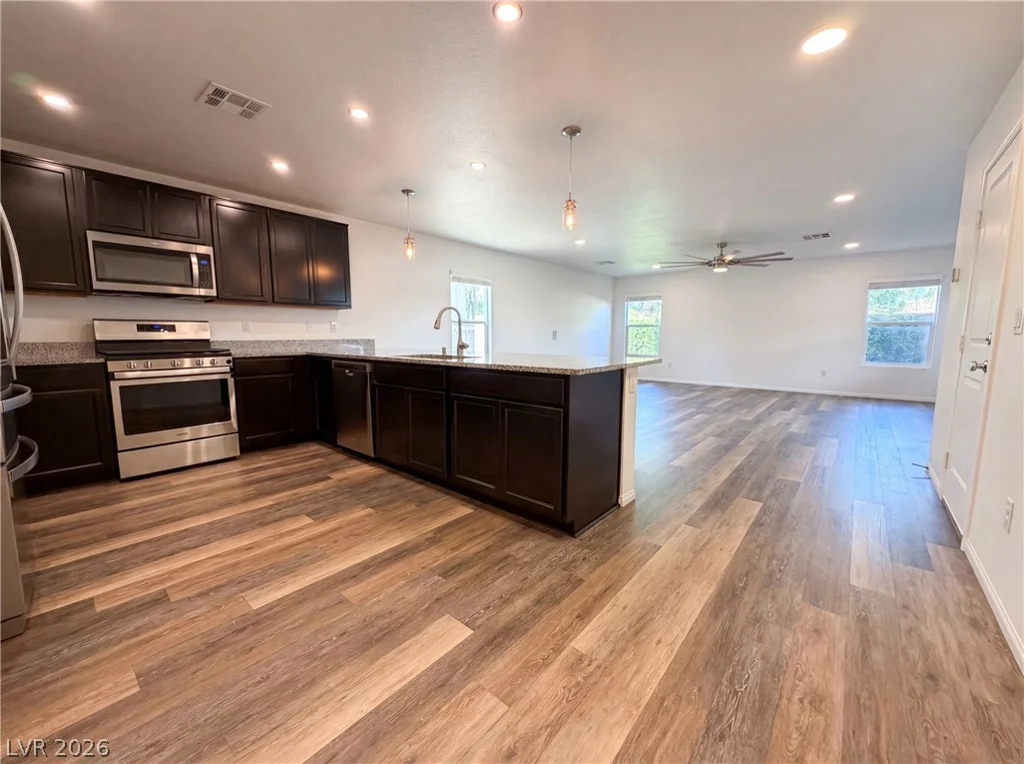 6603 Angelina, Las Vegas, NV 89120
