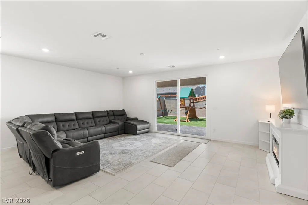 320 Isla Enclave, Henderson, NV 89011