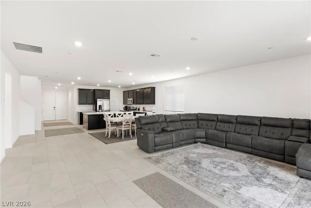 320 Isla Enclave, Henderson, NV 89011