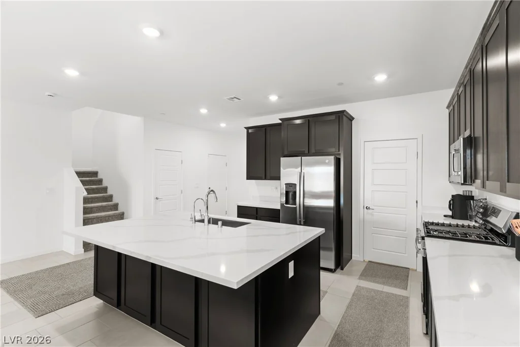320 Isla Enclave, Henderson, NV 89011