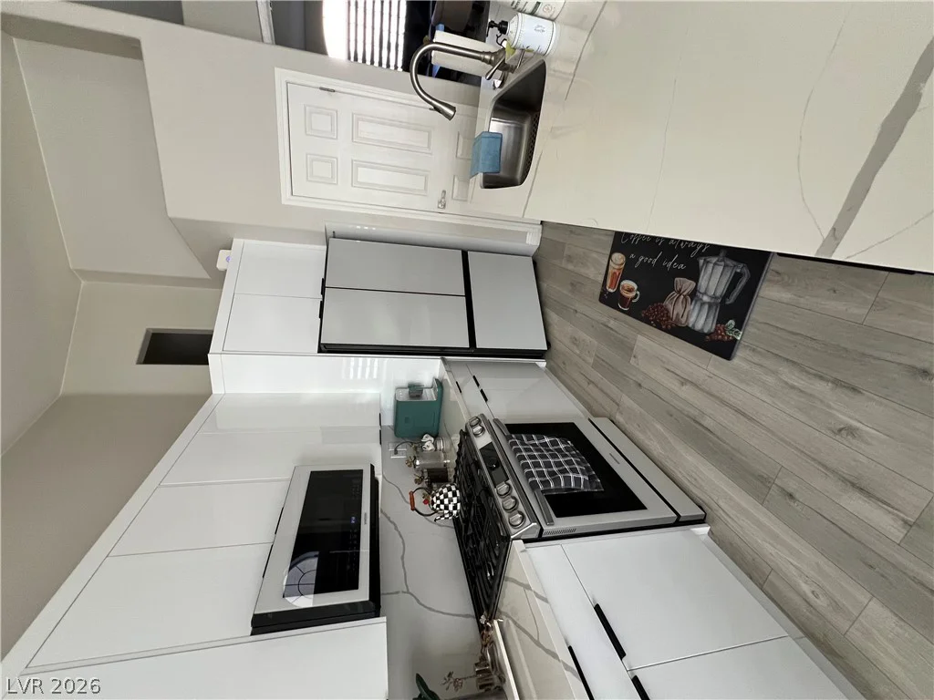 3970 Rancho Niguel, Las Vegas, NV 89147