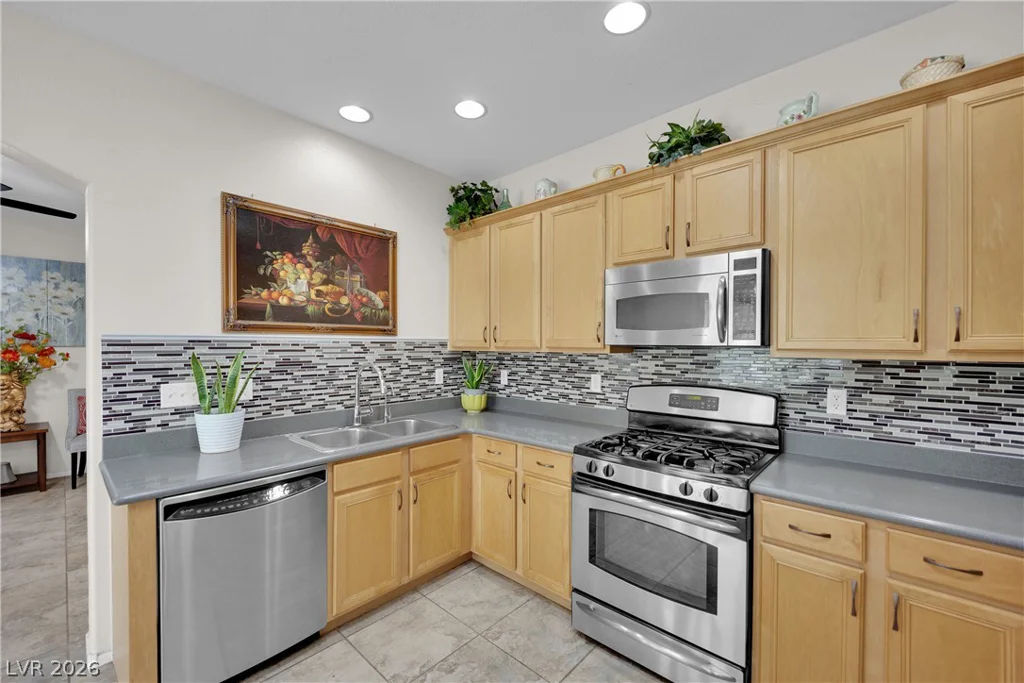 6742 Frances Celia, Las Vegas, NV 89122