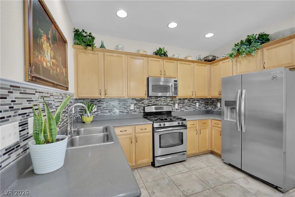 6742 Frances Celia, Las Vegas, NV 89122