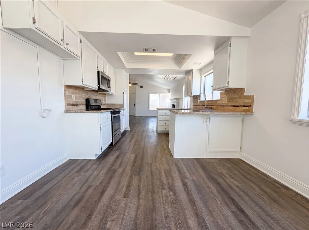 6212 Warm River, Las Vegas, NV 89108