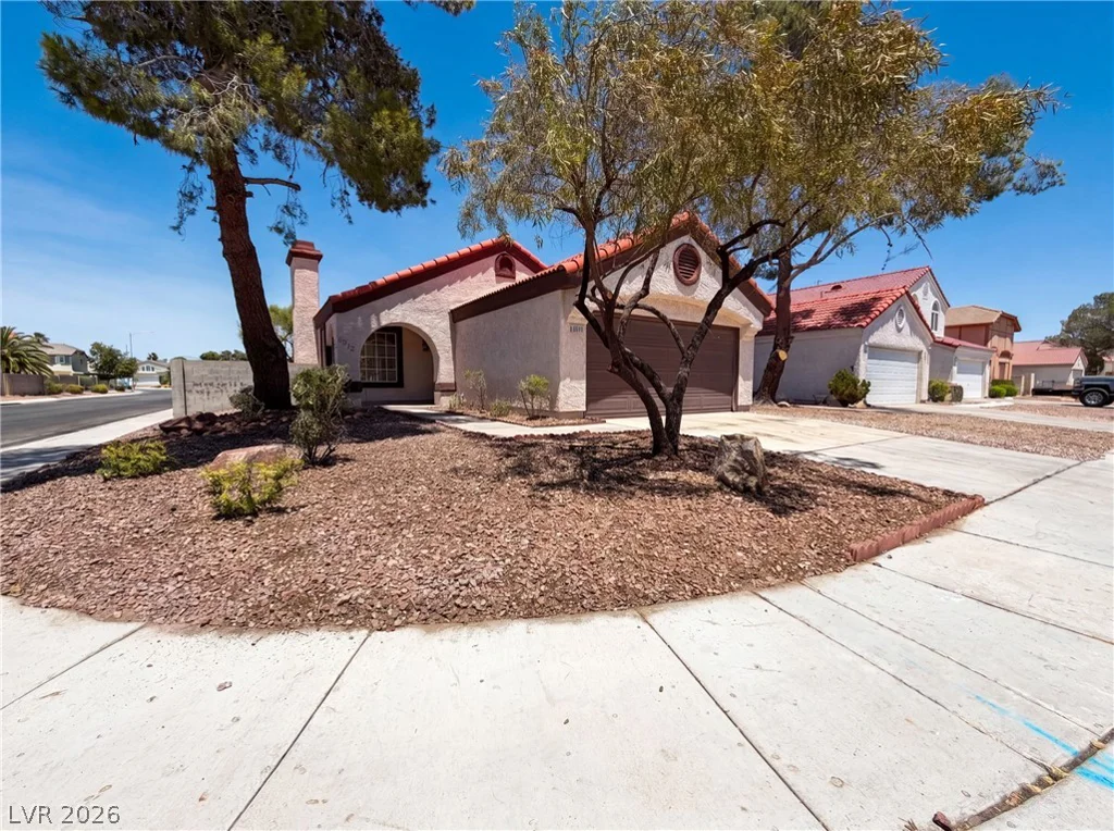 6212 Warm River, Las Vegas, NV 89108