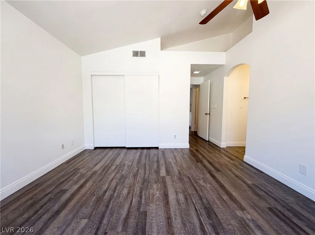 6212 Warm River, Las Vegas, NV 89108