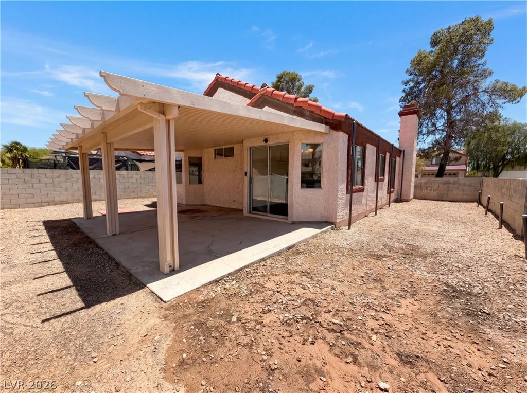 6212 Warm River, Las Vegas, NV 89108