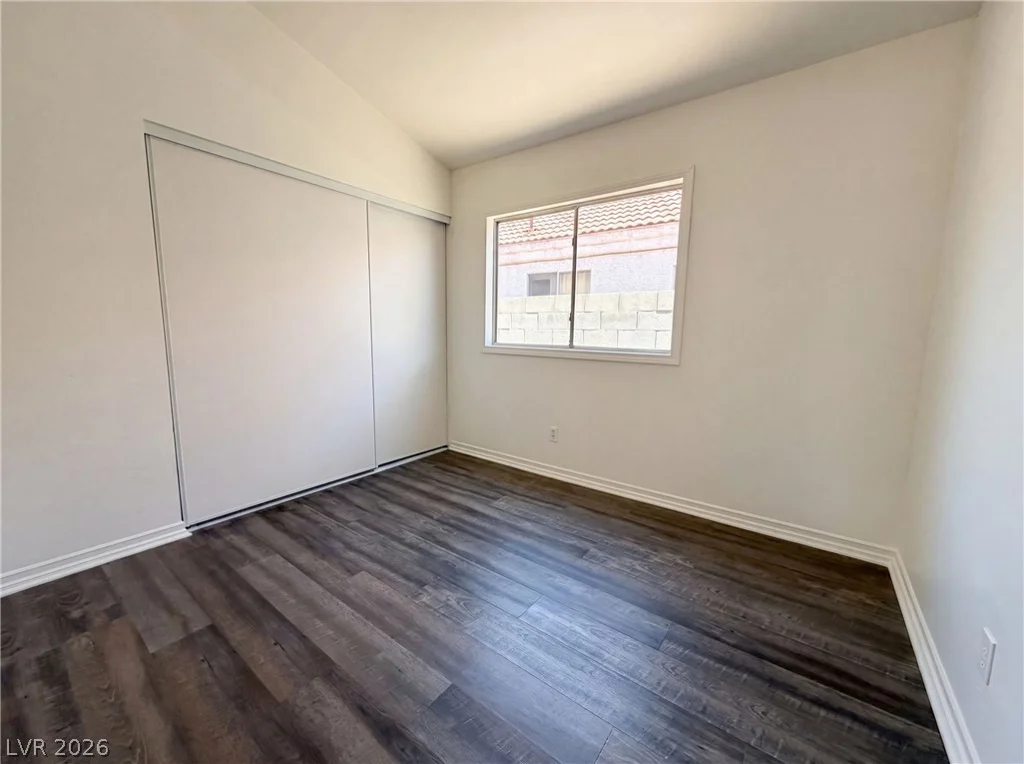6212 Warm River, Las Vegas, NV 89108
