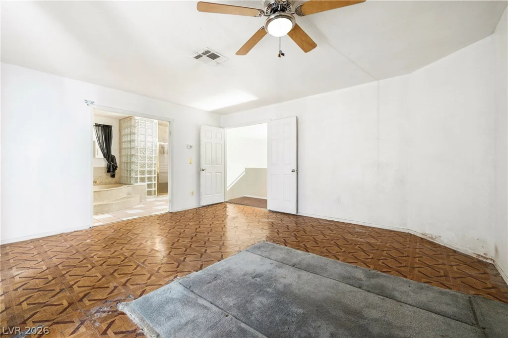 6250 Flamingo, Las Vegas, NV 89103