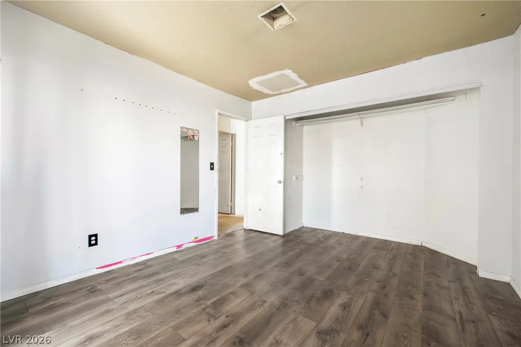 6250 Flamingo, Las Vegas, NV 89103