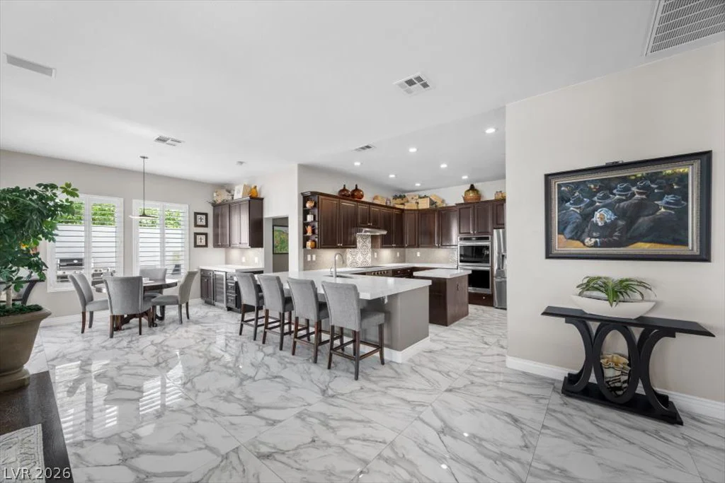 1516 Castle Wall, Las Vegas, NV 89117