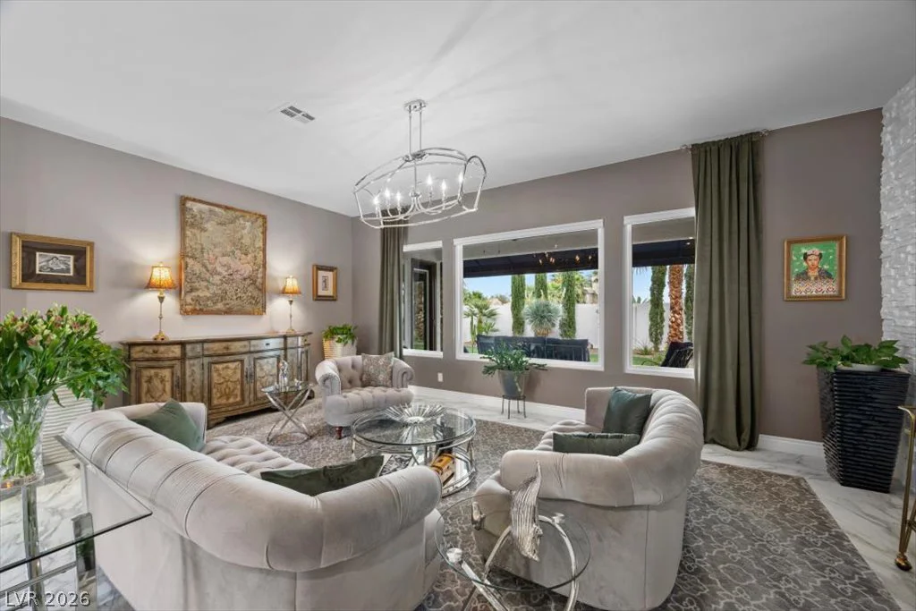 1516 Castle Wall, Las Vegas, NV 89117