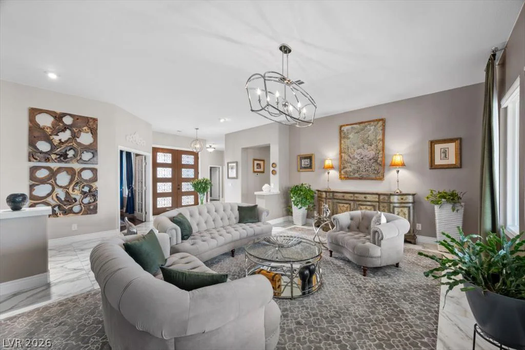 1516 Castle Wall, Las Vegas, NV 89117