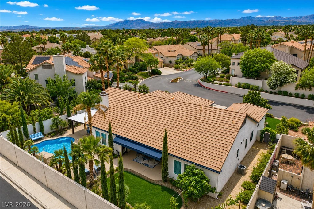 1516 Castle Wall, Las Vegas, NV 89117