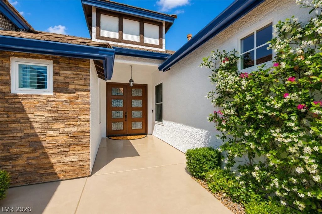 1516 Castle Wall, Las Vegas, NV 89117