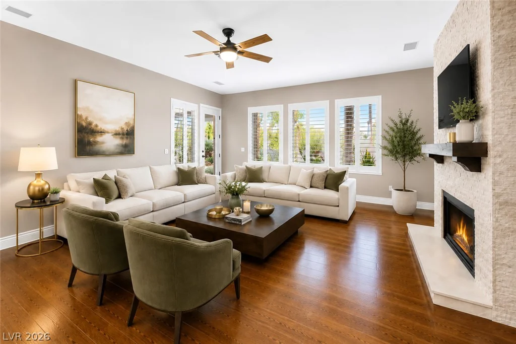 1516 Castle Wall, Las Vegas, NV 89117