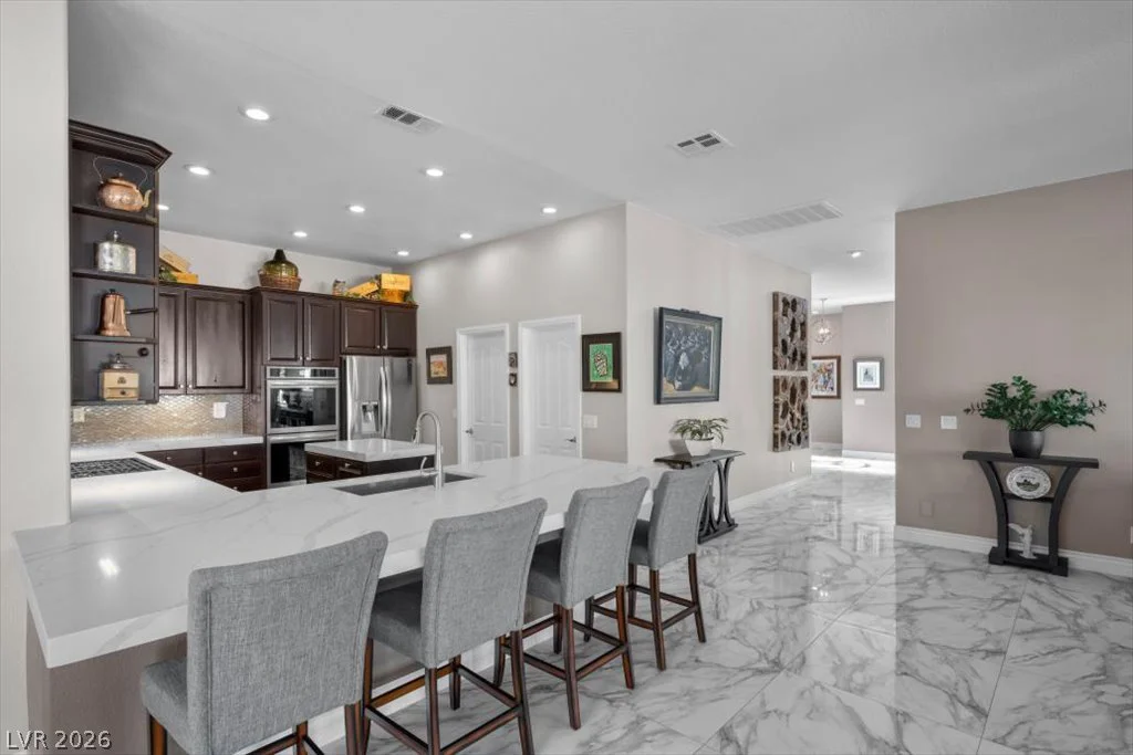 1516 Castle Wall, Las Vegas, NV 89117