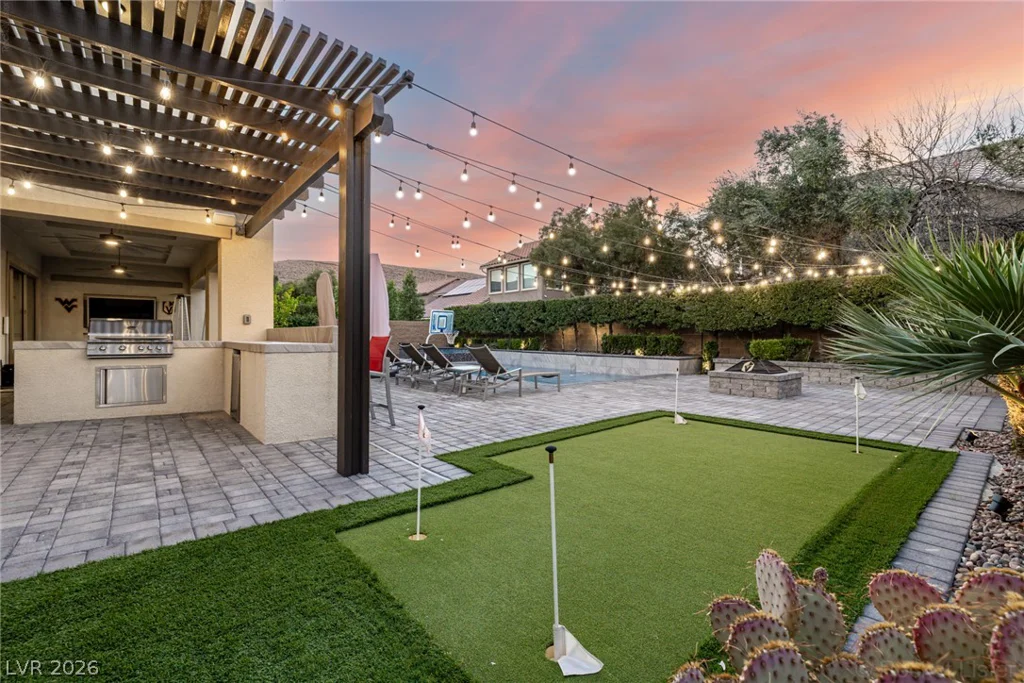 4104 San Capri, Las Vegas, NV 89141