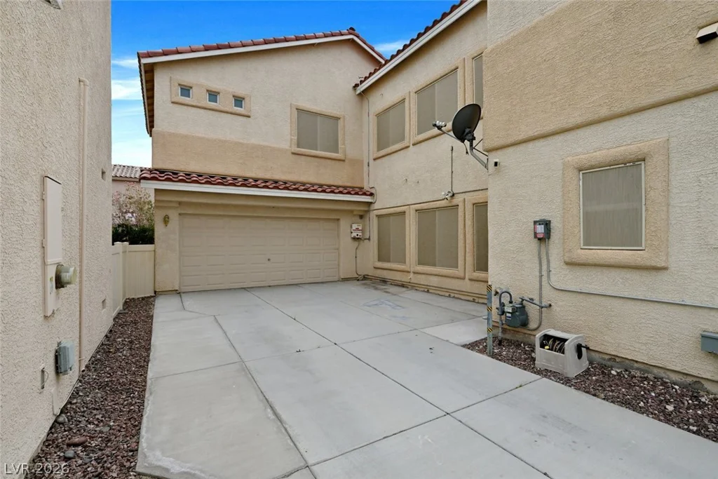 1755 Little Crow, Las Vegas, NV 89123