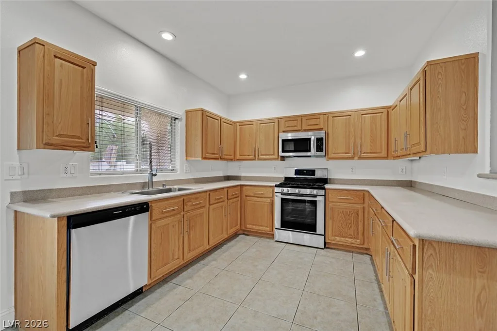 1755 Little Crow, Las Vegas, NV 89123