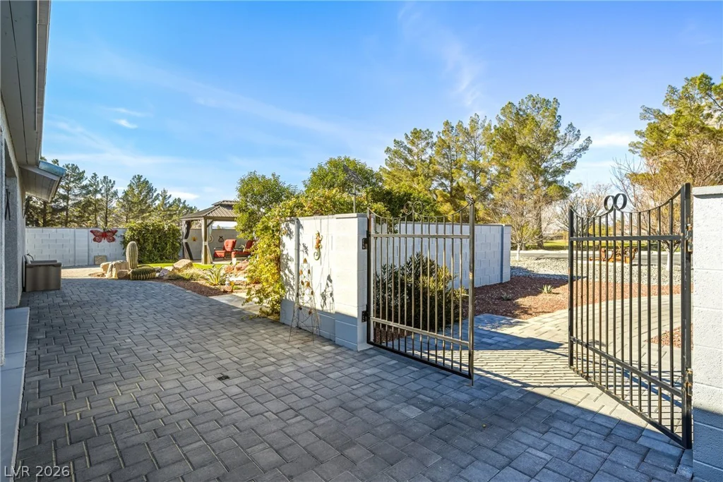 2060 Red Rock, Pahrump, NV 89048