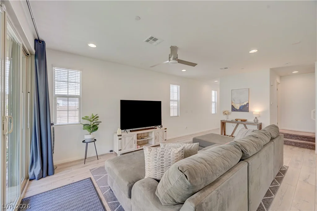 81 Moon Hill, Henderson, NV 89011