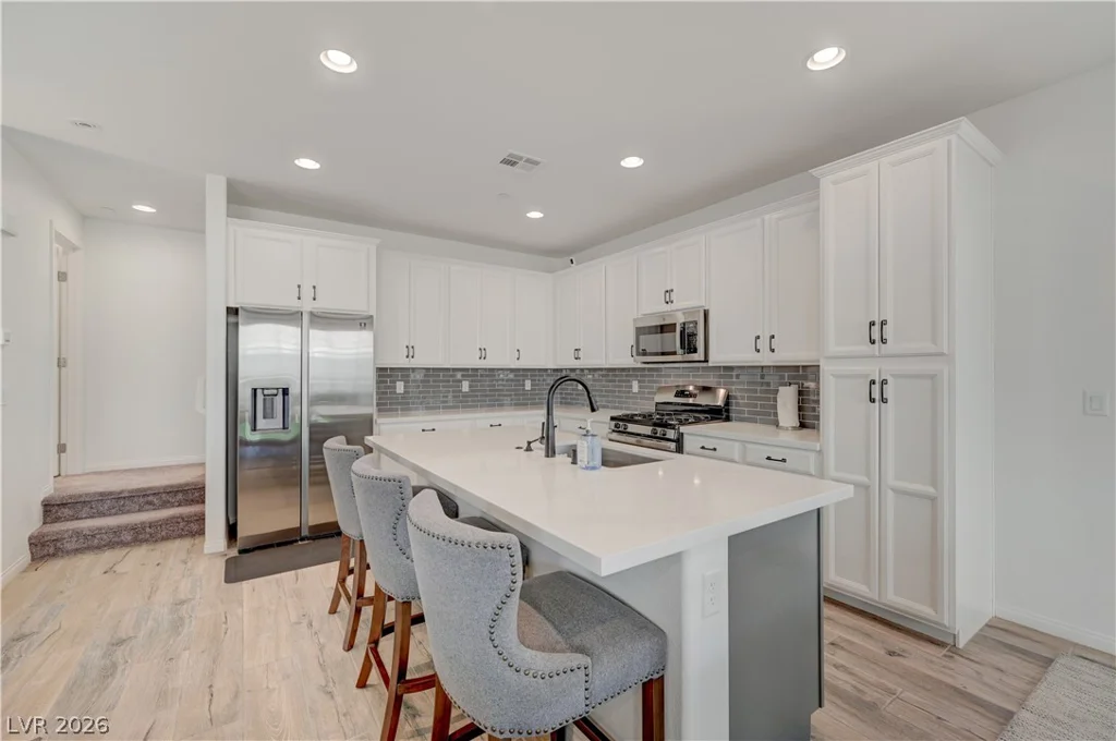81 Moon Hill, Henderson, NV 89011