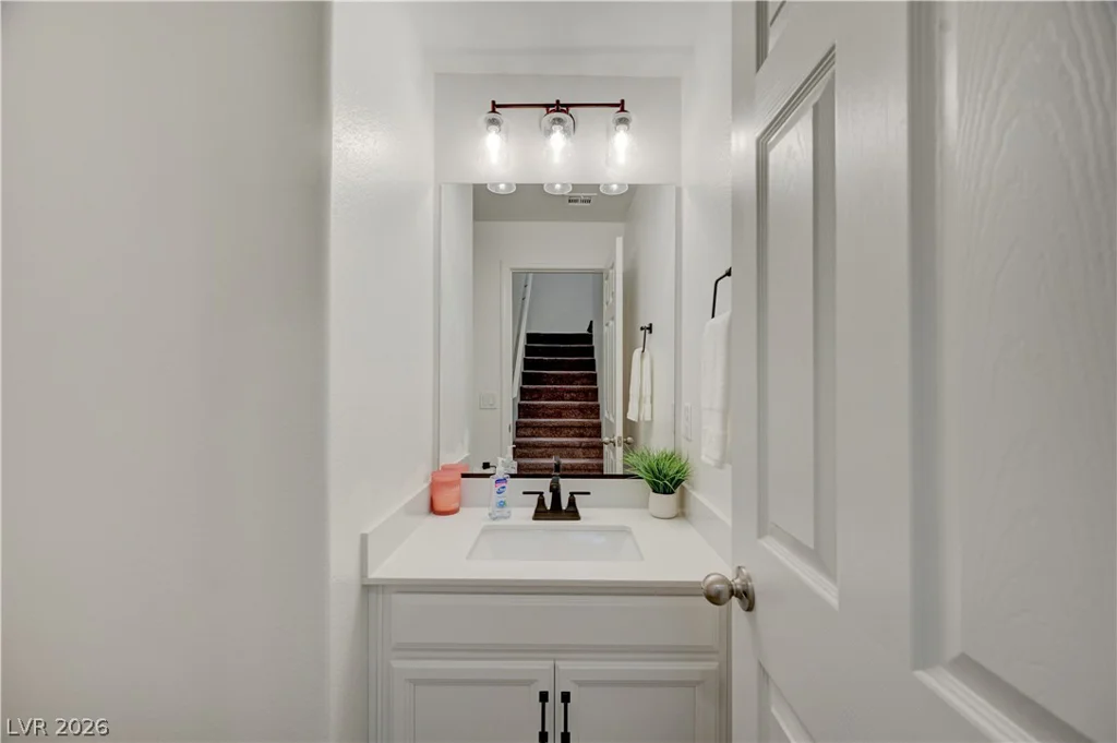 81 Moon Hill, Henderson, NV 89011