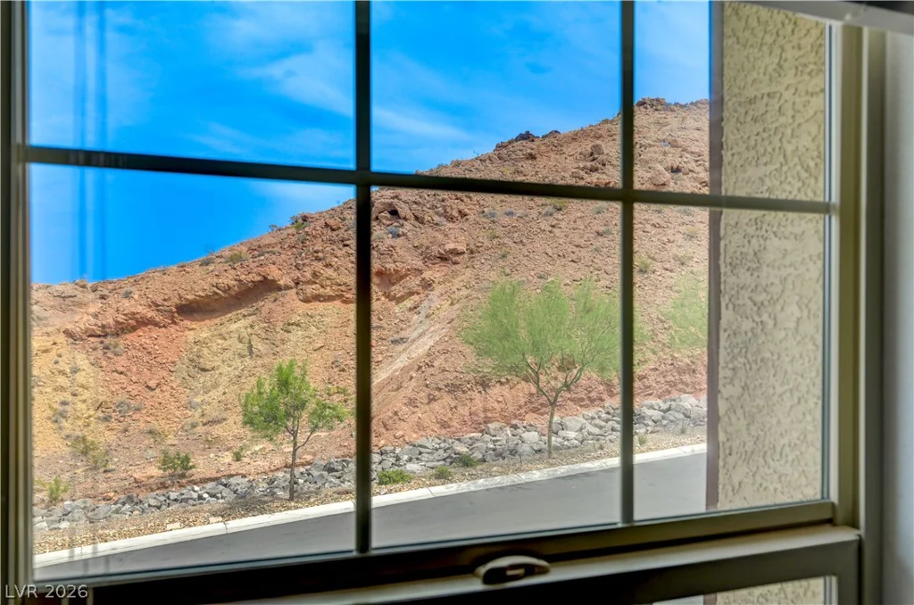 81 Moon Hill, Henderson, NV 89011