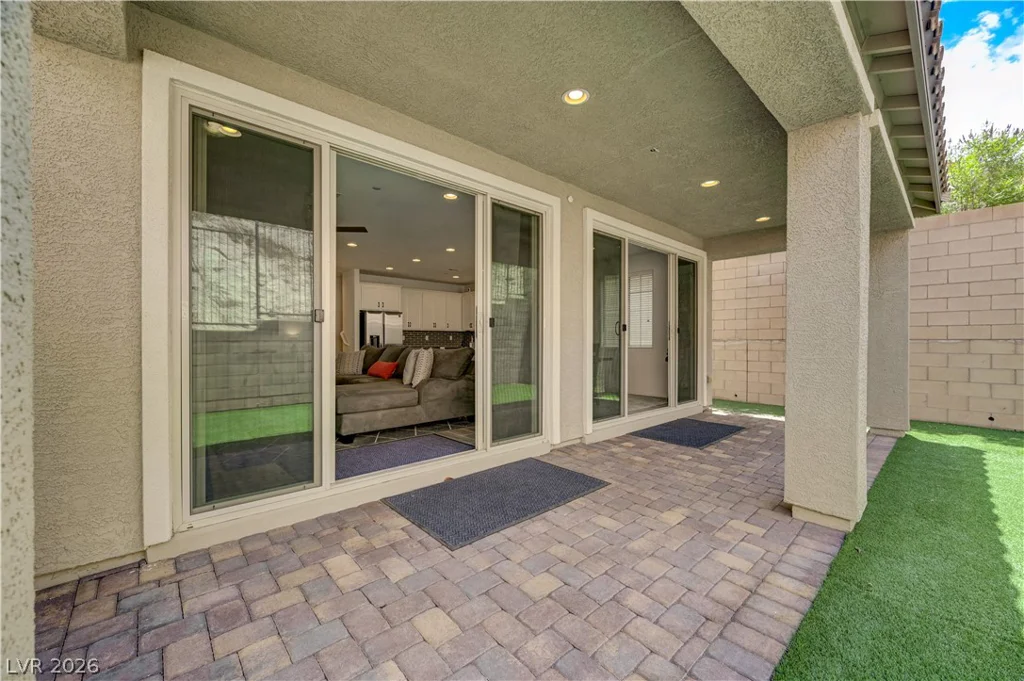 81 Moon Hill, Henderson, NV 89011