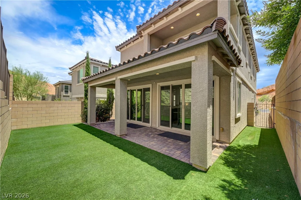 81 Moon Hill, Henderson, NV 89011