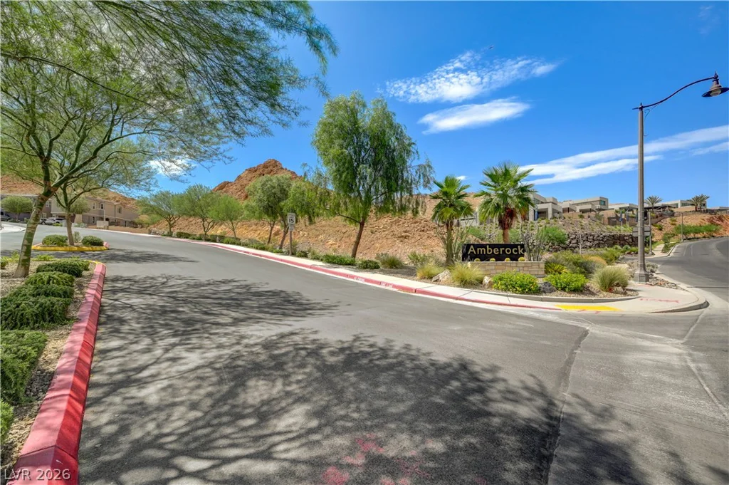 81 Moon Hill, Henderson, NV 89011