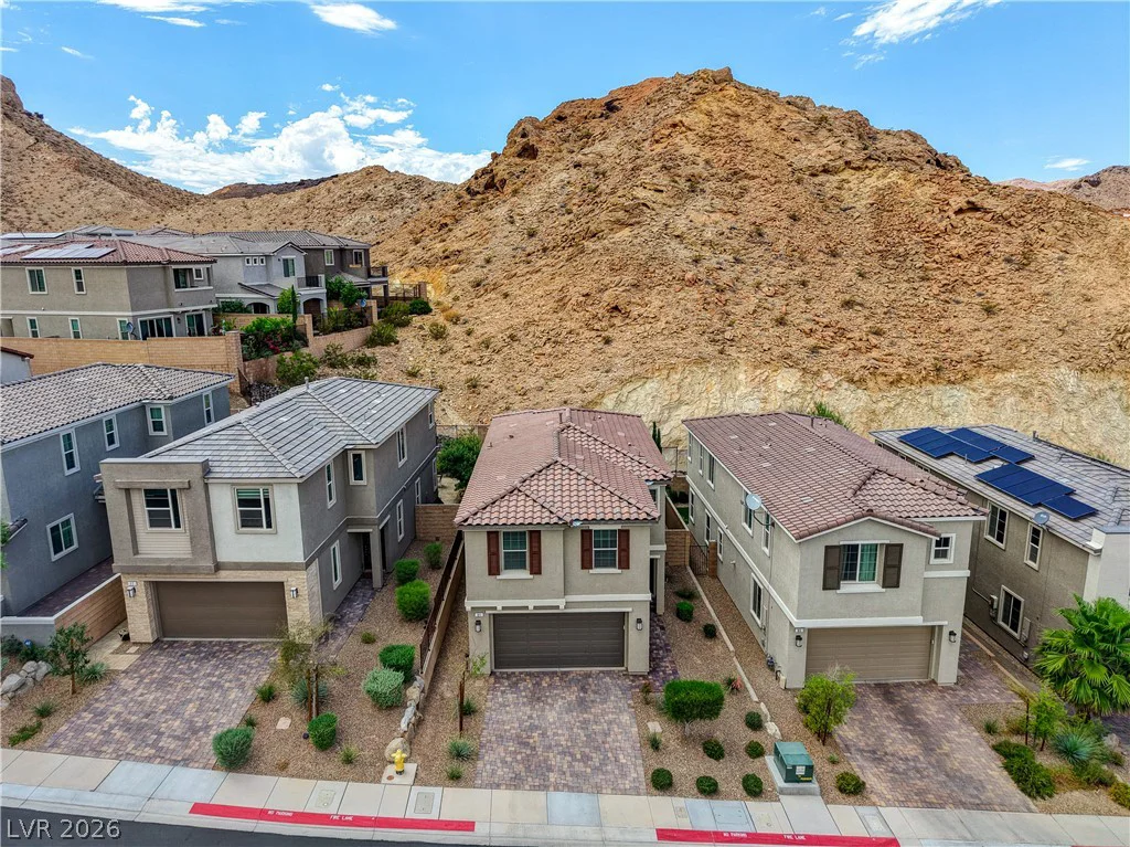 81 Moon Hill, Henderson, NV 89011