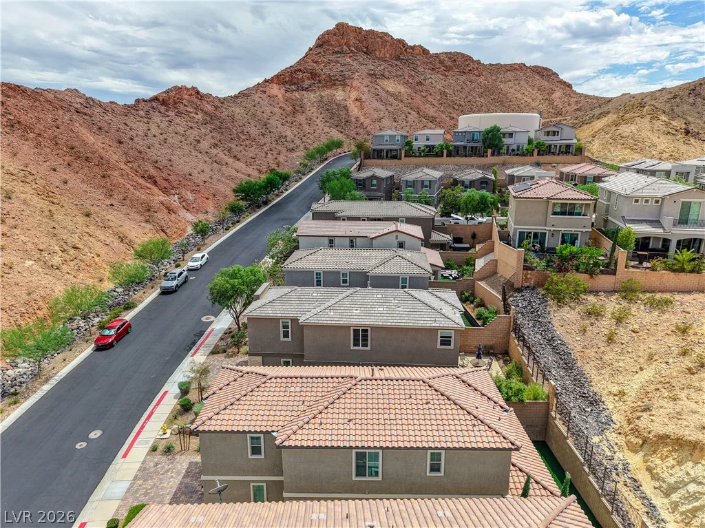 81 Moon Hill, Henderson, NV 89011