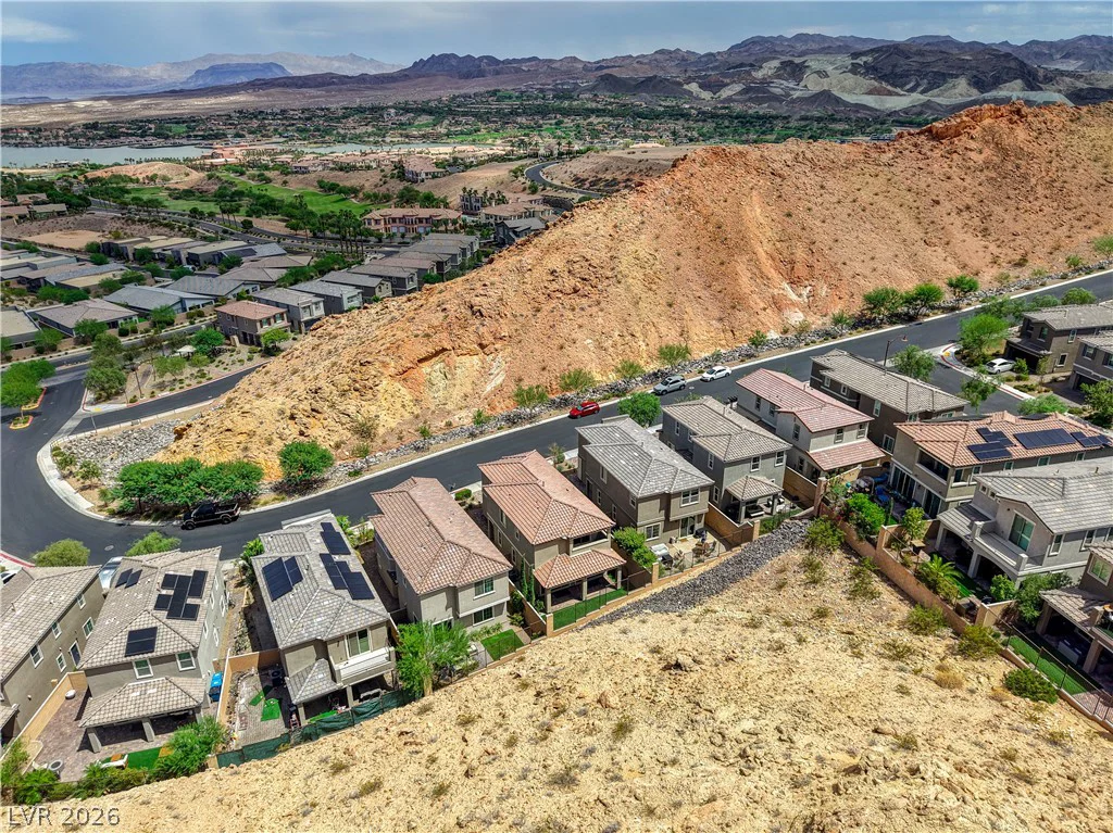 81 Moon Hill, Henderson, NV 89011