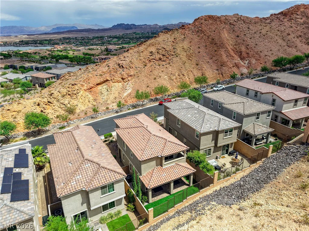 81 Moon Hill, Henderson, NV 89011