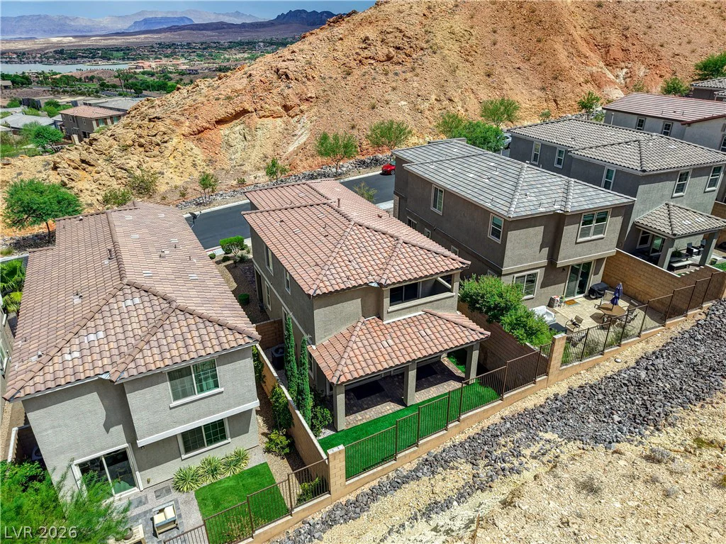 81 Moon Hill, Henderson, NV 89011